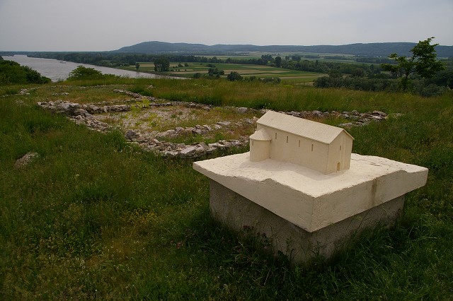 <FONT SIZE=2>Veľkomoravský kostol 