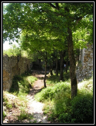 Hrad DOBR VODA - Vntorn priestory. 