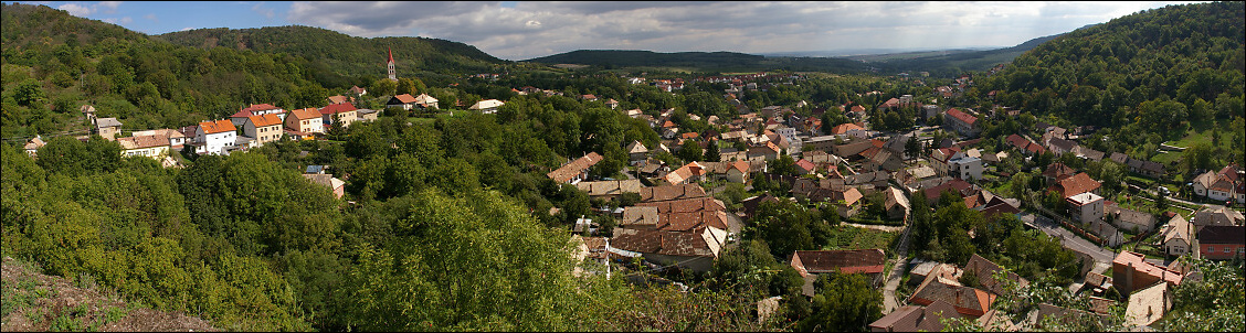 <FONT SIZE=2>V�h�ad na dedinu Modr� Kame� 