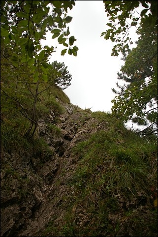 <FONT SIZE=2>Cesta na hradn skalu. 