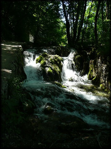 PLITVICKÉ JAZERÁ - kaskády 