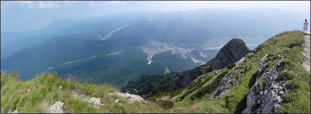 Výhľad z vrcholu Caraiman. 