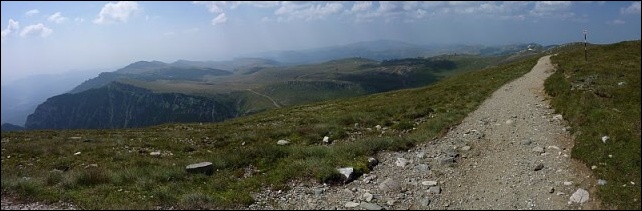 Opäť na chodníku. 